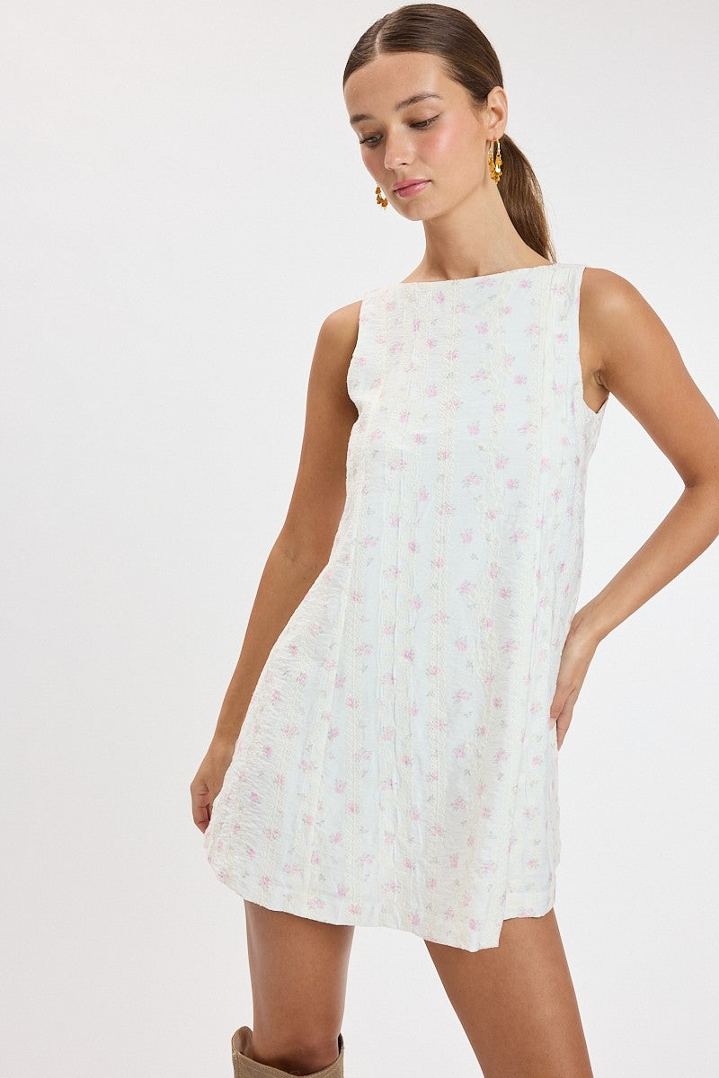 Ditsy Eyelet V-shaped Open Back Plain Mini Dress